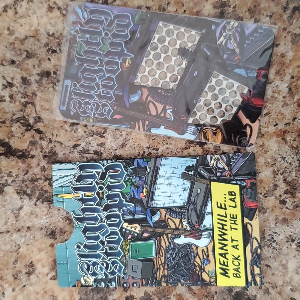 Wallet-sized pocket grinder. Slightly Stoopid back at the Lab logo